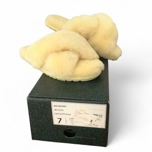 Emu Australia 100% Sheepswool Mayberry Slippers Lemon/Citron Size 7 NWT Coquette